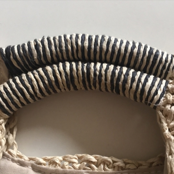 Topshop straw pom-pom purse - Picture 3 of 15